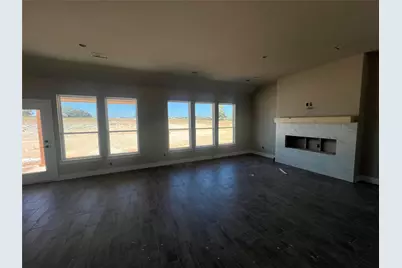 105 Cattleman Drive, Springtown, TX 76082 - Photo 5