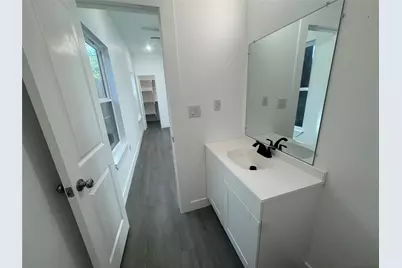 2806 Beechwood Street, Granbury, TX 76048 - Photo 11