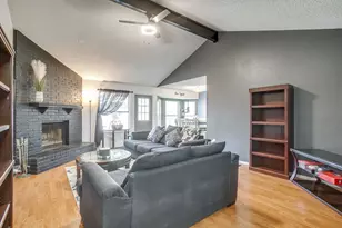 516 Clover Dr, Saginaw, TX 76179 - Photo 7