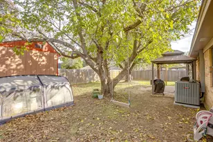 516 Clover Dr, Saginaw, TX 76179 - Photo 35