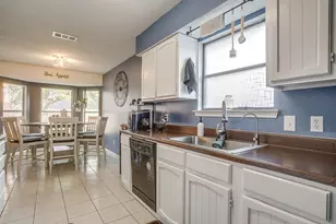 516 Clover Dr, Saginaw, TX 76179 - Photo 9