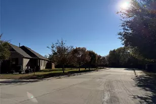 8089 Rabbit Dr, Frisco, TX 75034 - Photo 11