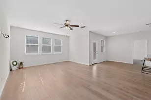 2917 Lampasas Ln, Little Elm, TX 75068 - Photo 7