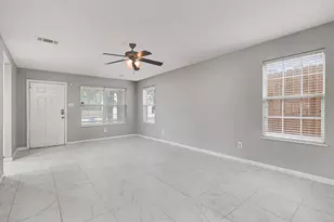 1417 Hamburg St, Dallas, TX 75215 - Photo 3