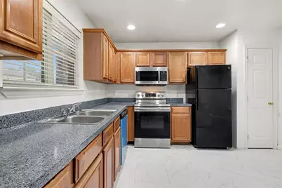 1417 Hamburg Street, Dallas, TX 75215 - Photo 9