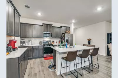 8366 Slowburn Drive, Garland, TX 75043 - Photo 5