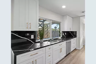 2008 E Peters Colony Road, Carrollton, TX 75007 - Photo 19