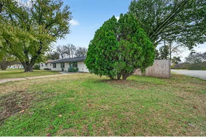 604 E Summit Street, Sherman, TX 75090 - Photo 5