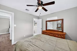 604 E Summit St, Sherman, TX 75090 - Photo 15