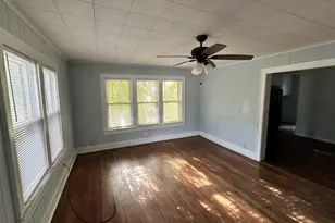 305 E Bradford St, Troup, TX 75789 - Photo 7