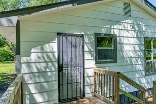 103 Ivy St, Goodlow, TX 75144 - Photo 7