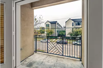 2203 N Carroll Avenue #2, Dallas, TX 75204 - Photo 11