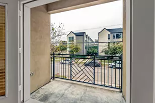 2203 N Carroll Ave, Dallas, TX 75204 - Photo 11