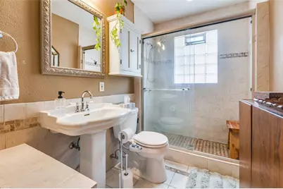 214 S Briscoe Boulevard, Dallas, TX 75211 - Photo 17