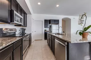 1718 Long Meadow Rd, Wylie, TX 75098 - Photo 5