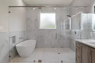 2300 Candlestick Dr, Granbury, TX 76049 - Photo 21