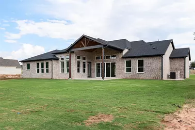 2300 Candlestick Drive, Granbury, TX 76049 - Photo 33