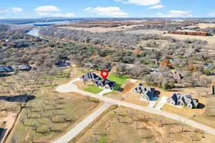 2300 Candlestick Dr, Granbury, TX 76049 - Photo 5