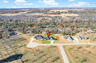 2300 Candlestick Dr, Granbury, TX 76049 - Photo 35