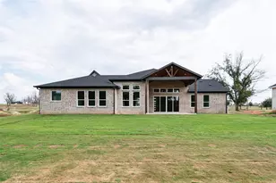 2300 Candlestick Dr, Granbury, TX 76049 - Photo 35