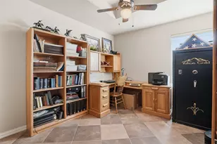 3300 Hummingbird Ct, Granbury, TX 76049 - Photo 11