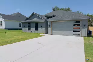 2512 San Gabriel Dr, Granbury, TX 76048 - Photo 1