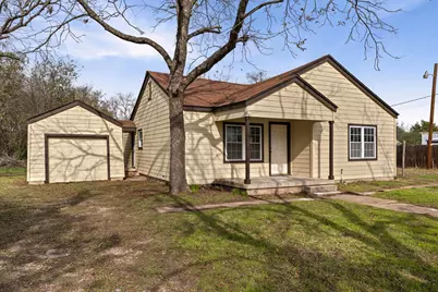 711 E Cowan Avenue, Mart, TX 76664 - Photo 11