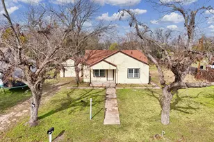 711 E Cowan Ave, Mart, TX 76664 - Photo 7