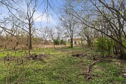 711 E Cowan Avenue, Mart, TX 76664 - Photo 17