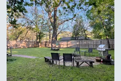 602 S Robinson Street, Cleburne, TX 76031 - Photo 7