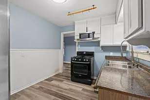 531 W Bullock St, Denison, TX 75020 - Photo 13