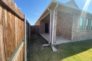 1709 Lake Grove Dr, Little Elm, TX 75068 - Photo 21