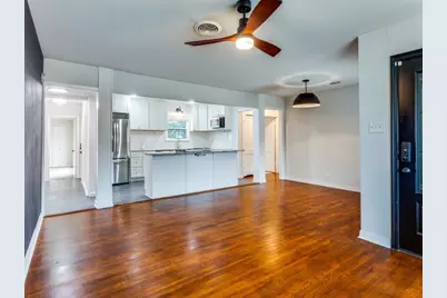 2817 Ryan Place Drive, Fort Worth, TX 76110 - Photo 3