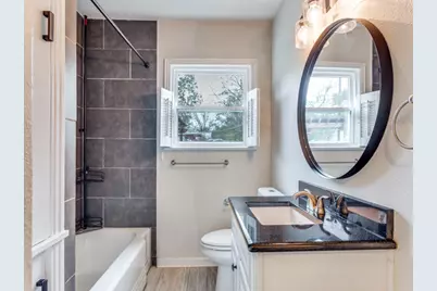 2817 Ryan Place Drive, Fort Worth, TX 76110 - Photo 11