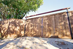 2025 High Bluff Dr, Garland, TX 75041 - Photo 5