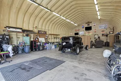 623 Parker Lane, Granbury, TX 76048 - Photo 7