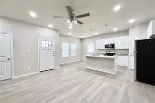 3501 E Renfro St, Burleson, TX 76028 - Photo 11