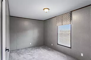 3210 Robinhood Dr, Granbury, TX 76048 - Photo 33