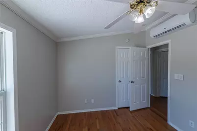 121 Windy Creek Court, Springtown, TX 76082 - Photo 9