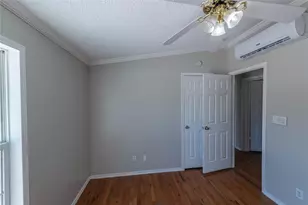 121 Windy Creek Ct, Springtown, TX 76082 - Photo 9