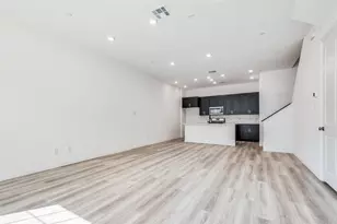 9915 Schramm St, Irving, TX 75063 - Photo 3