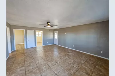 1618 Roberts Street, Sweetwater, TX 79556 - Photo 9
