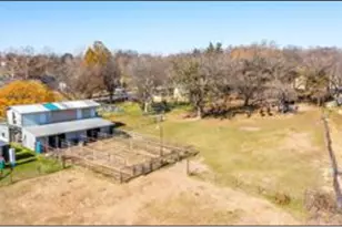 364 Wonder Dr, Springtown, TX 76082 - Photo 35