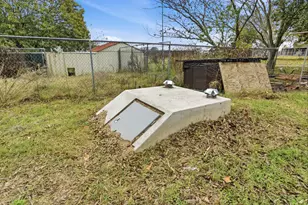 364 Wonder Dr, Springtown, TX 76082 - Photo 31