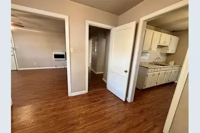 5605 Thomas Lane, River Oaks, TX 76114 - Photo 7