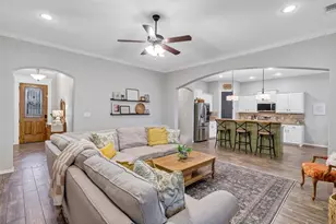 3103 White Horse Ct, Granbury, TX 76049 - Photo 7