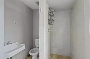 2117 W Lotus Ave, Fort Worth, TX 76111 - Photo 39