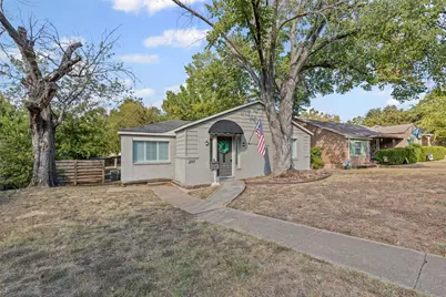 2117 W Lotus Avenue, Fort Worth, TX 76111 - Photo 1