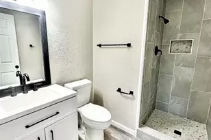 1069 Vista Hermosa Dr, Eagle Pass, TX 78852 - Photo 19