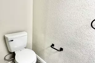 1069 Vista Hermosa Dr, Eagle Pass, TX 78852 - Photo 11